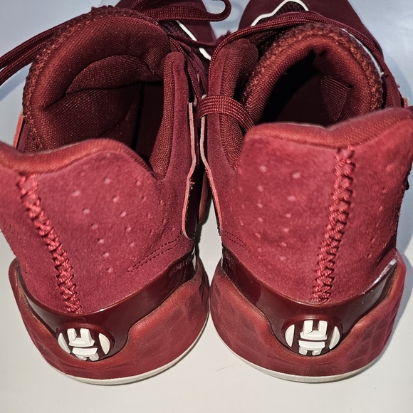 Harden Vol. 4 'Team Maroon - Picture 4 of 12